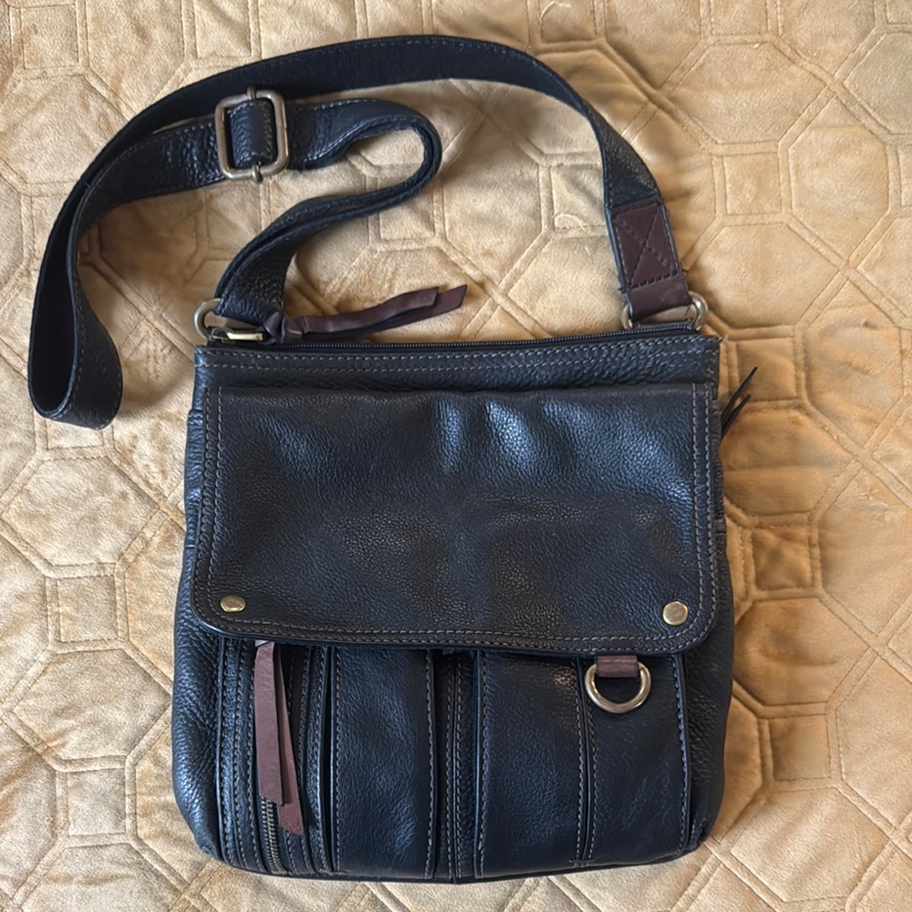 Fossil Black and Brown Crossbody Bags with Premium Leather